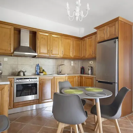 Paradiso Apartamento *