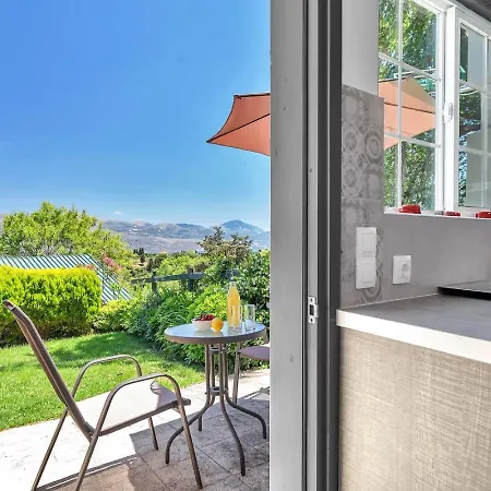 Apartment Paradiso *