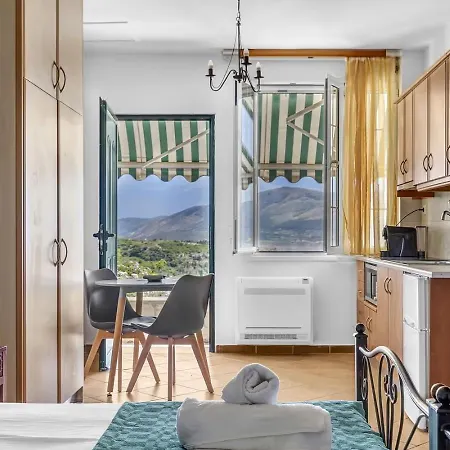 Paradiso Apartment *